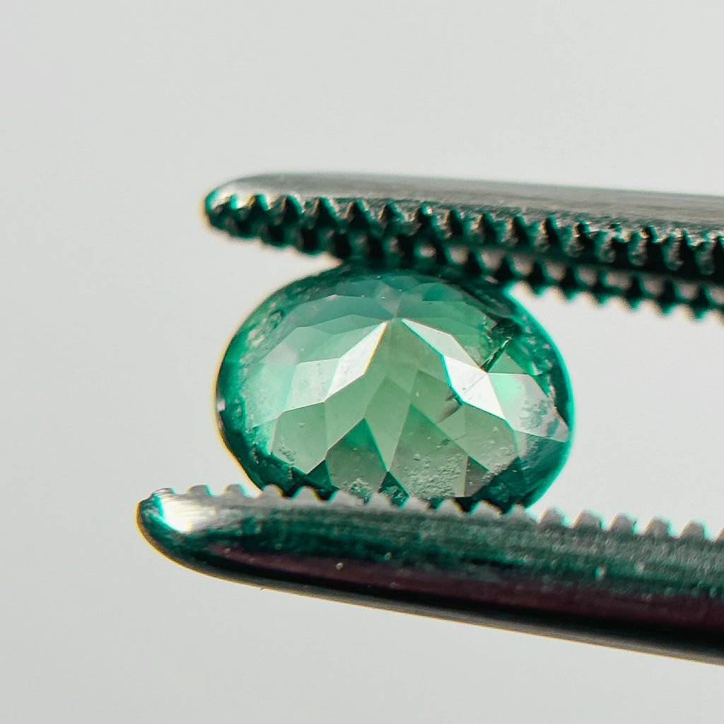 Russian Alexandrite Green 6x5x3.1 Facet Oval Colour Change 0.75 Carat