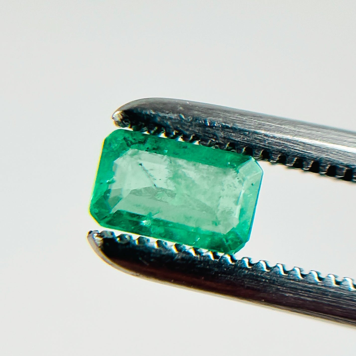 Colombian Emerald 4.8x3x1.7 Facet Emerald 0.25 Carat