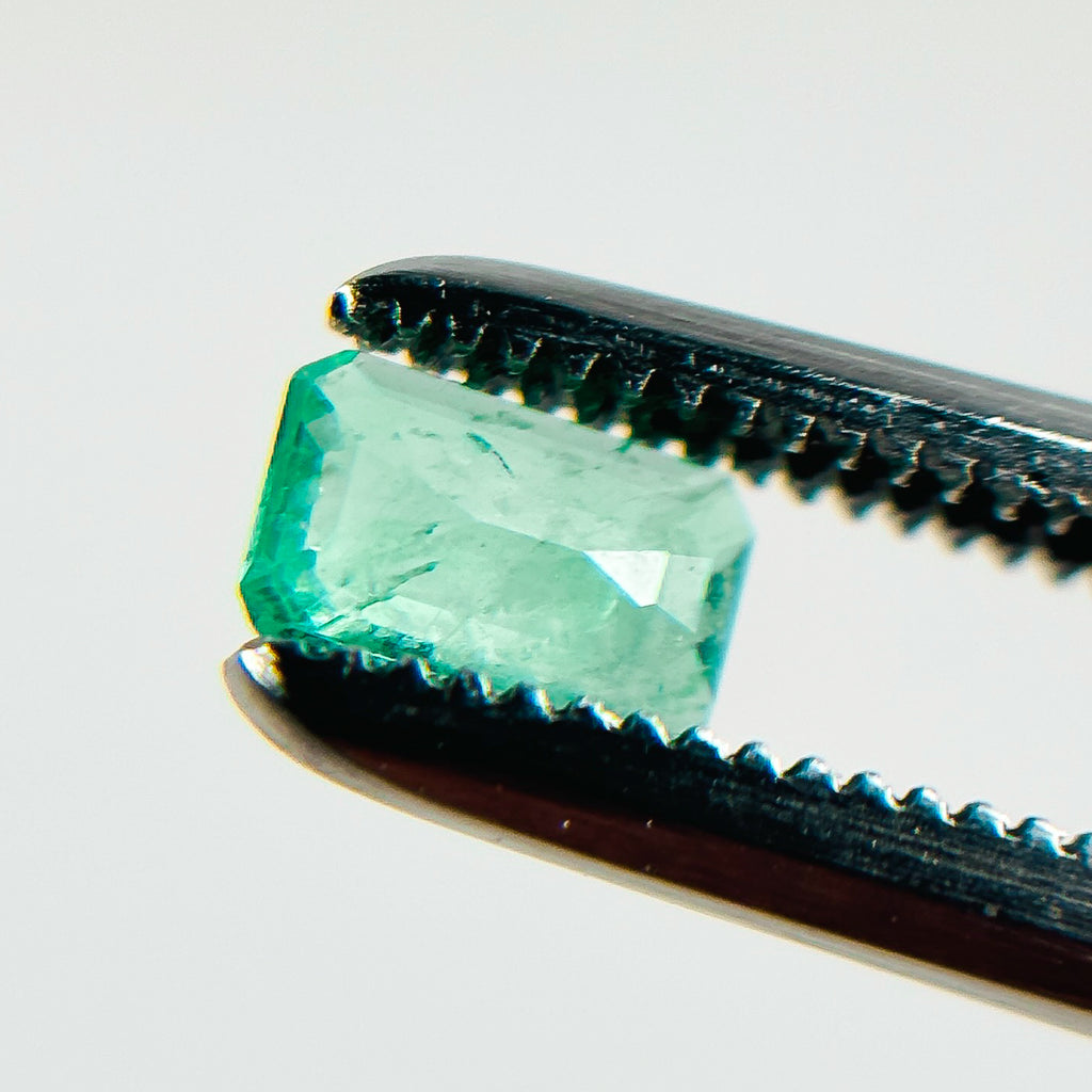 Colombian Emerald 4.8x3x1.7 Facet Emerald 0.25 Carat