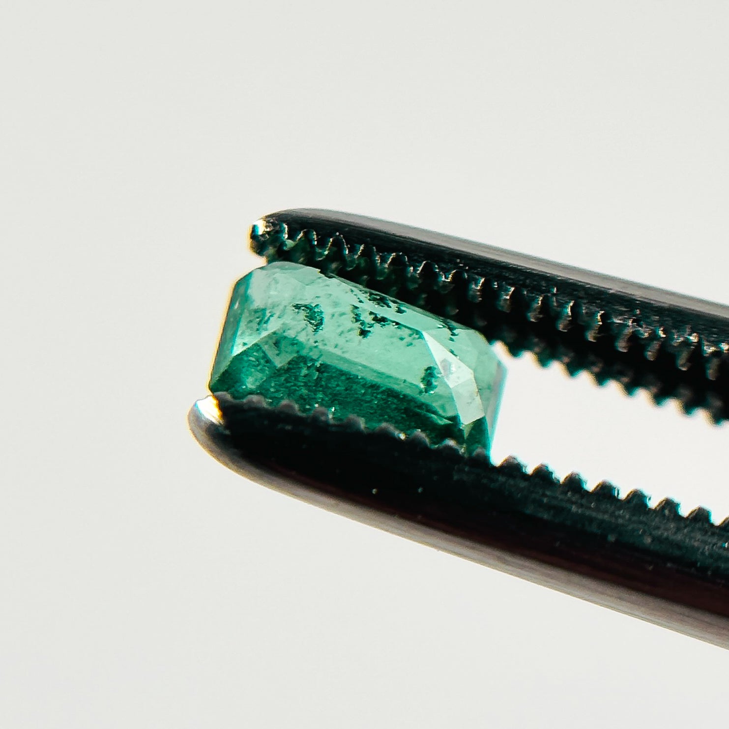 Colombian Emerald 5.1X3X2.6 Facet Emerald 0.35 Carat