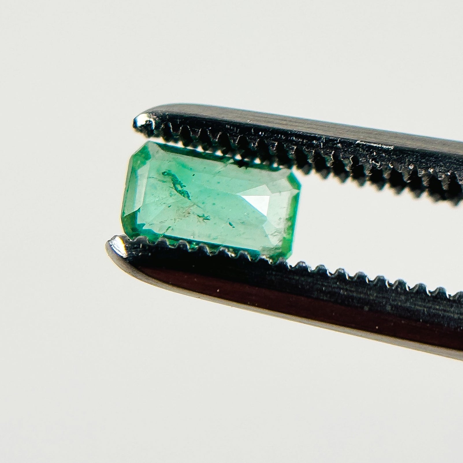 Colombian Emerald 5x3x2.2 Facet Emerald 0.20 Carat