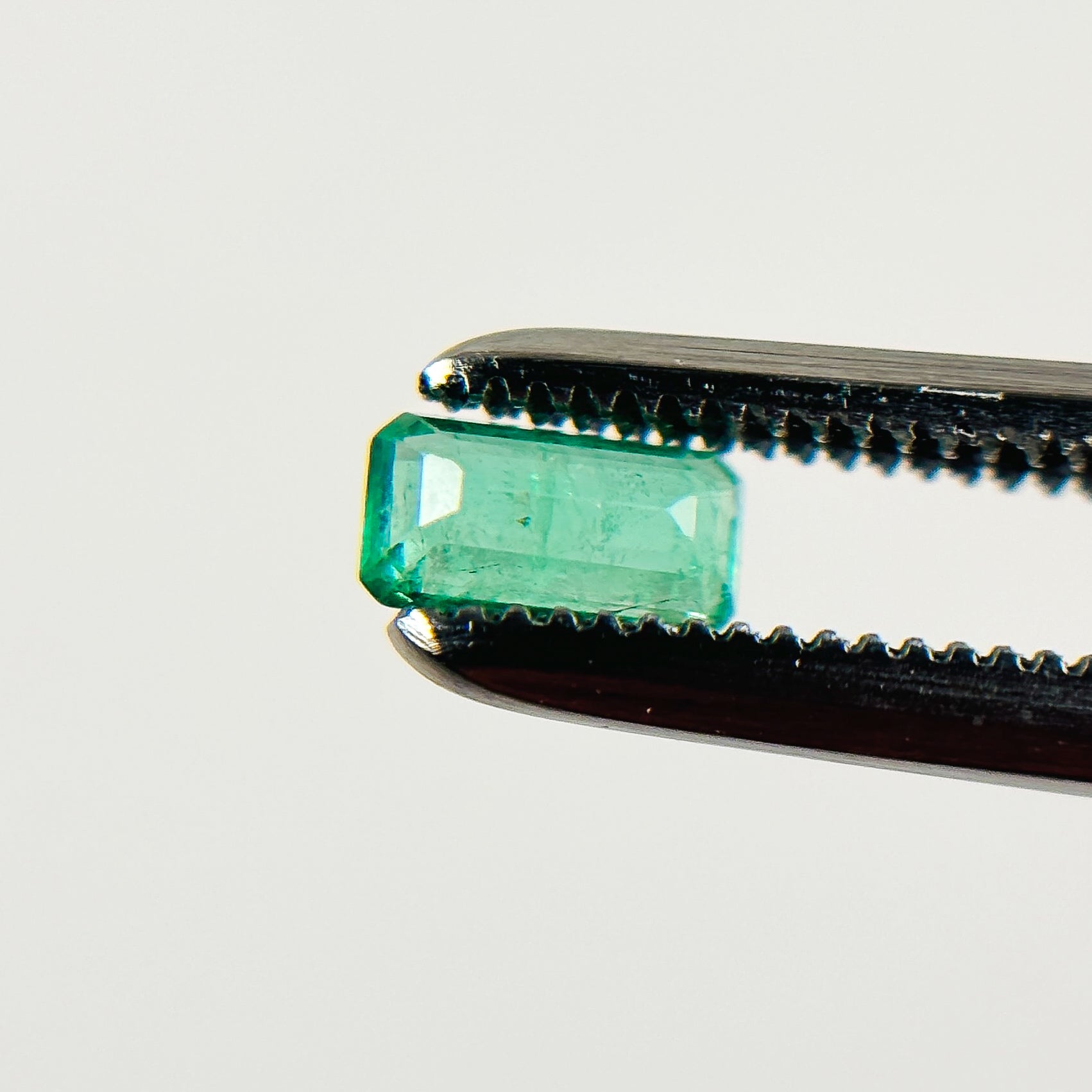 Colombian Emerald 5x2.5X2.1 Facet Emerald 0.20 Carat