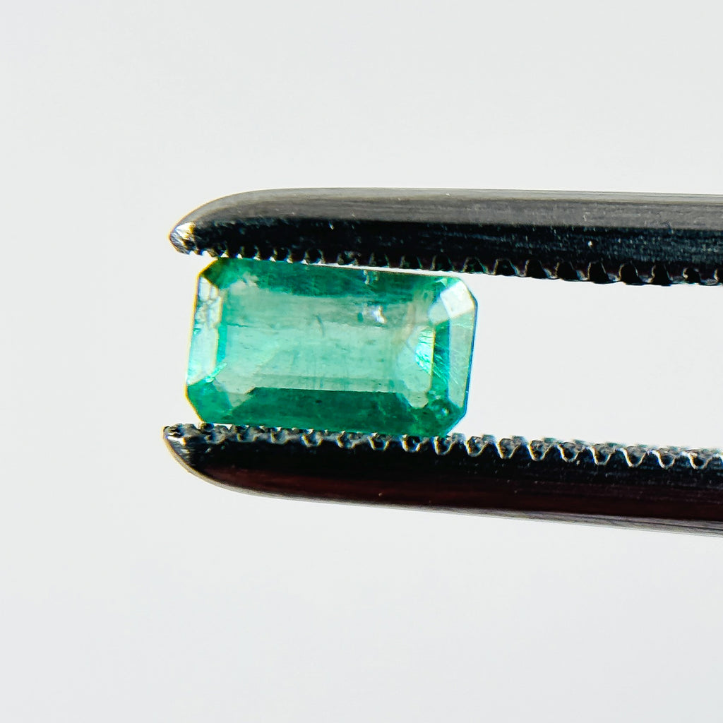 Colombian Emerald 4.8x2.8x2.3 Facet Emerald 0.25 Carat
