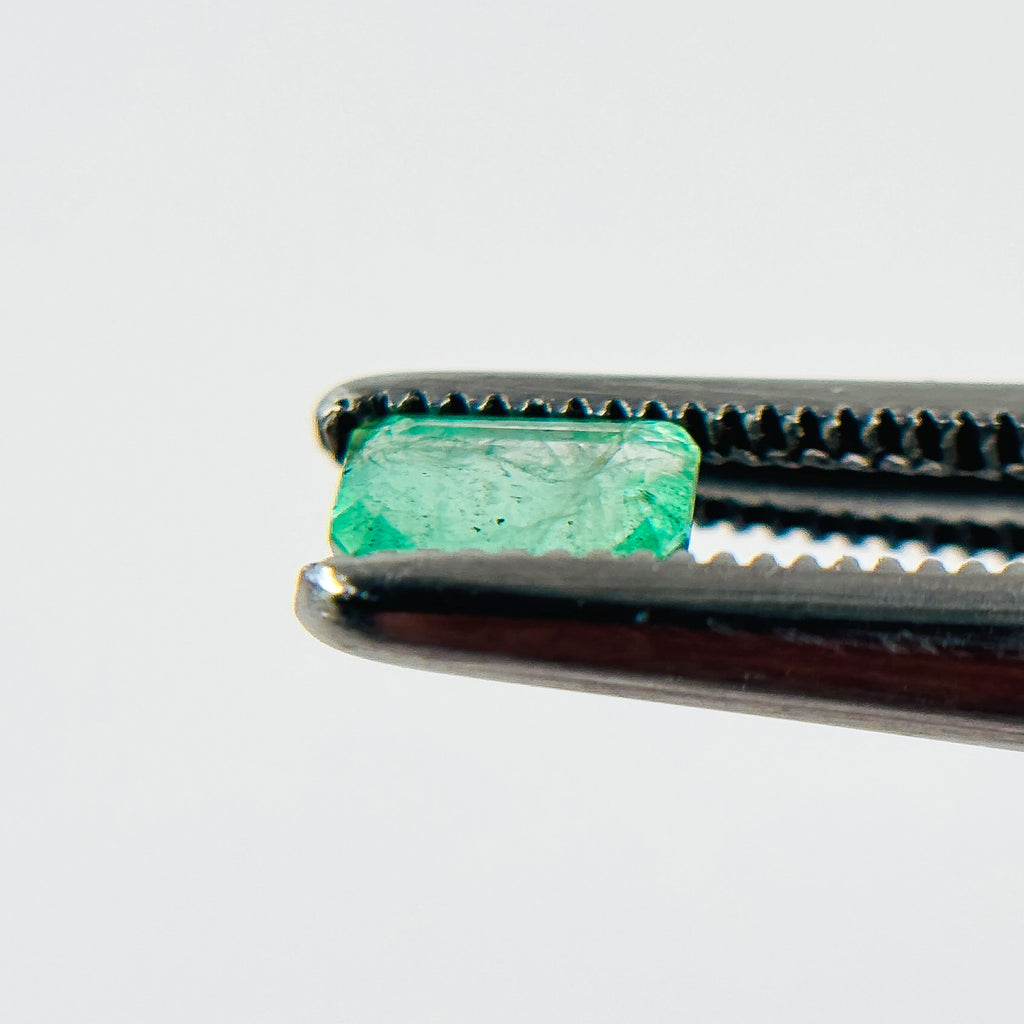 Colombian Emerald 4.8x2.8x2.3 Facet Emerald 0.25 Carat