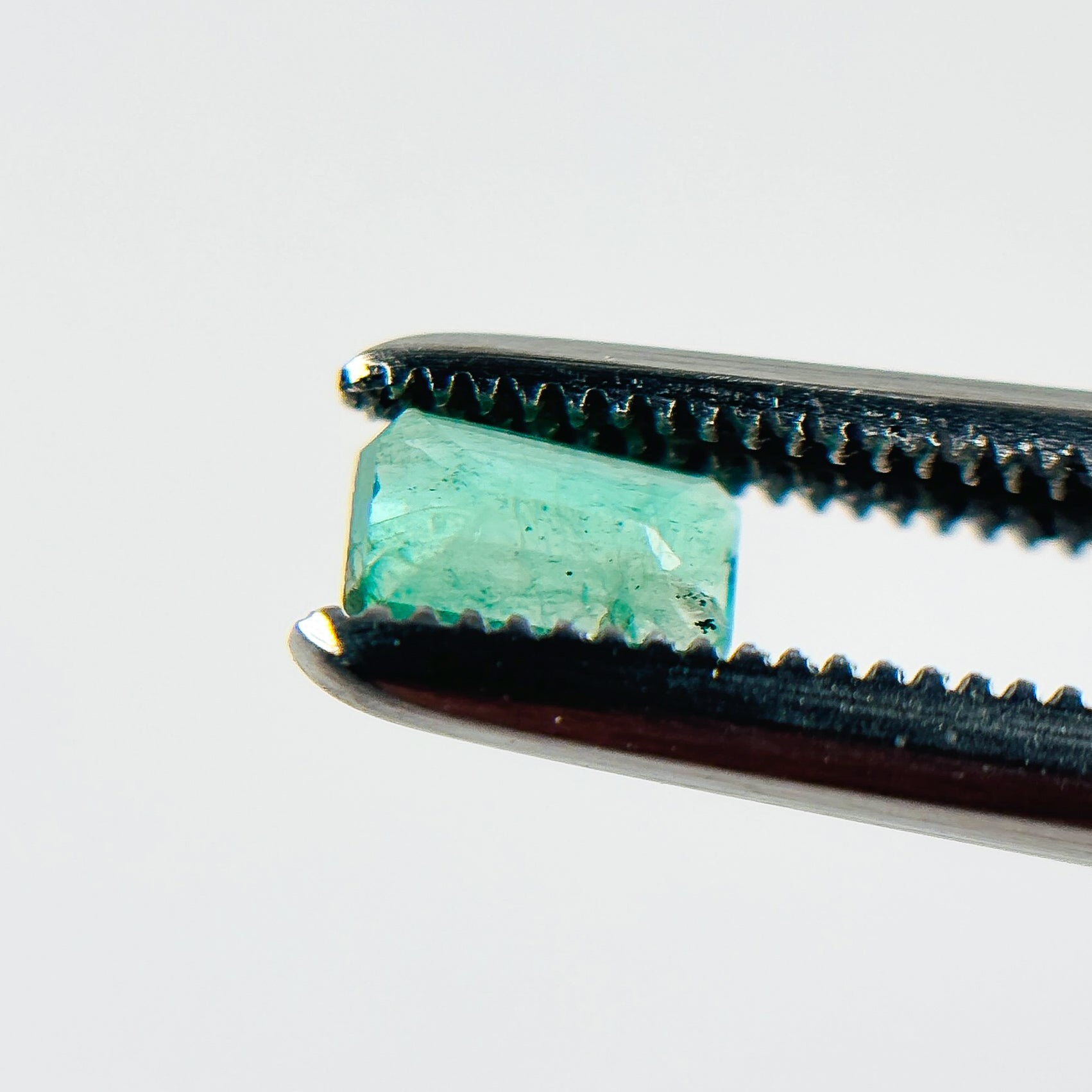 Colombian Emerald 4.8x2.8x2.3 Facet Emerald 0.25 Carat