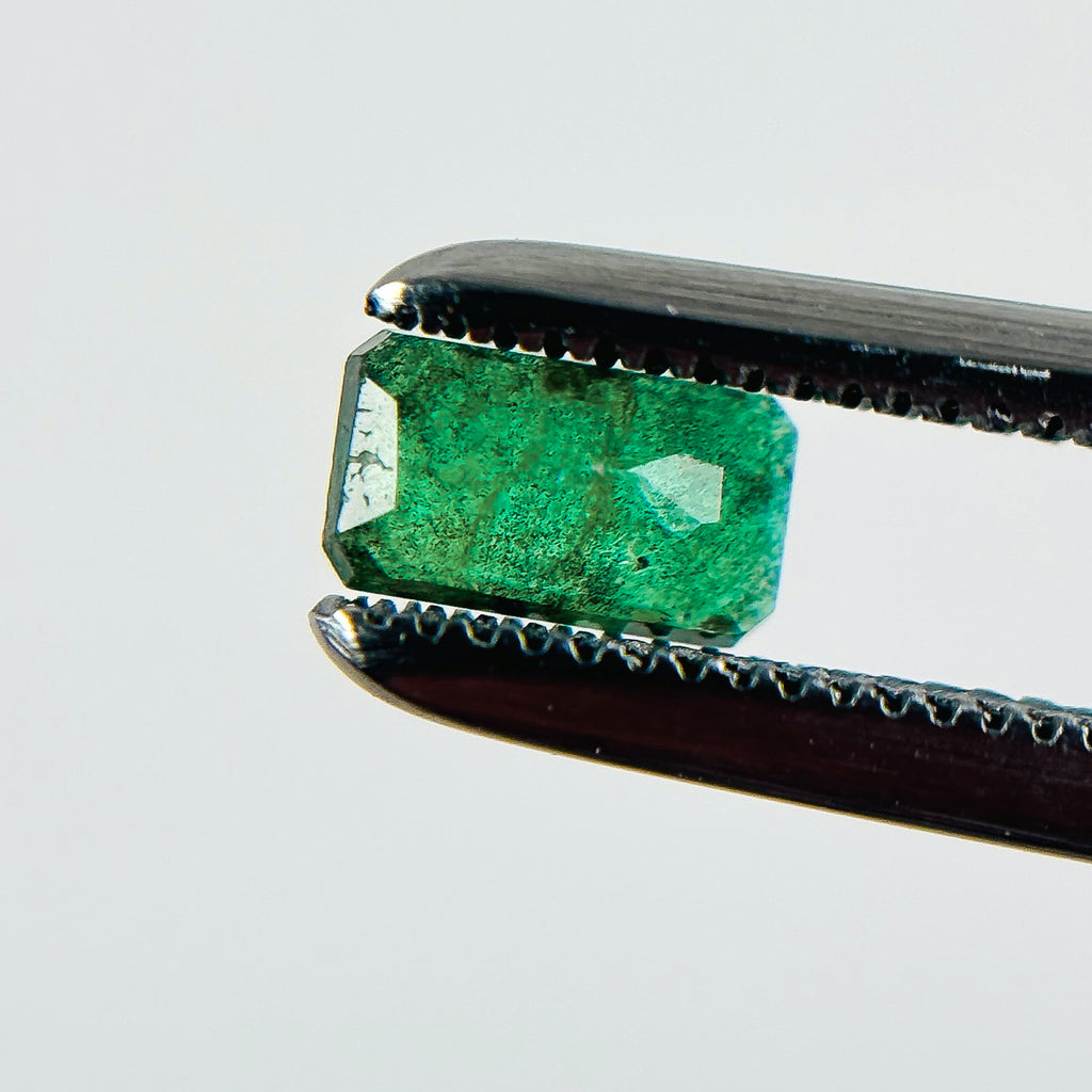 Colombian Emerald 5.2x2.9x1.9 Facet Emerald 0.2 Carat