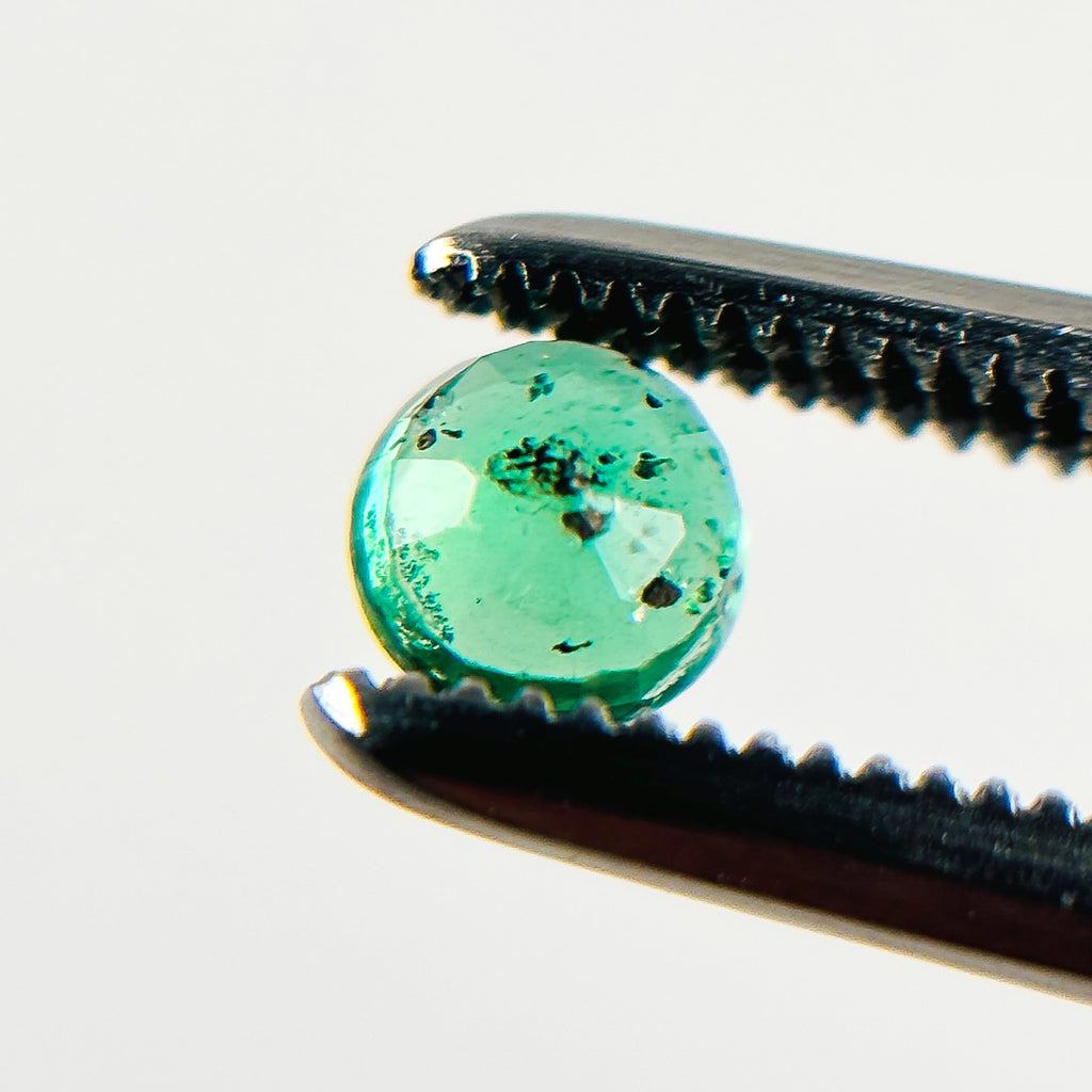 Colombian Emerald 4x4x2.3 Facet Round 0.20 Carat