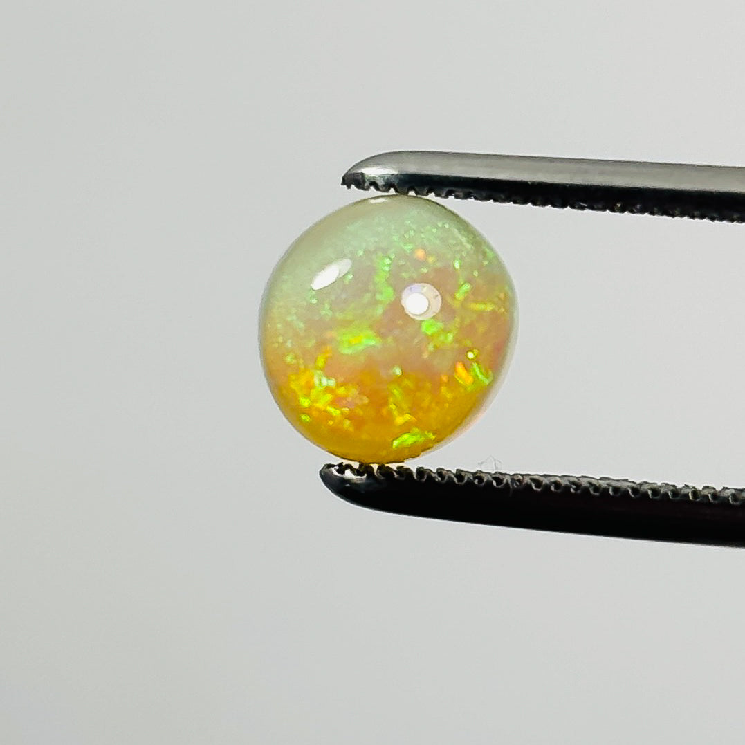 Crystal Opal Green 7x7x4 Cabochon Round 1.60 Carat