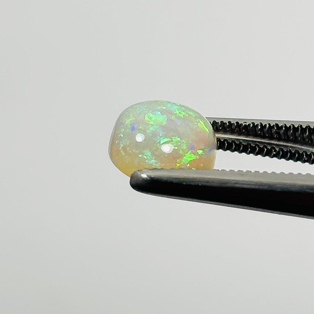 Crystal Opal Green 7x7x4 Cabochon Round 1.60 Carat