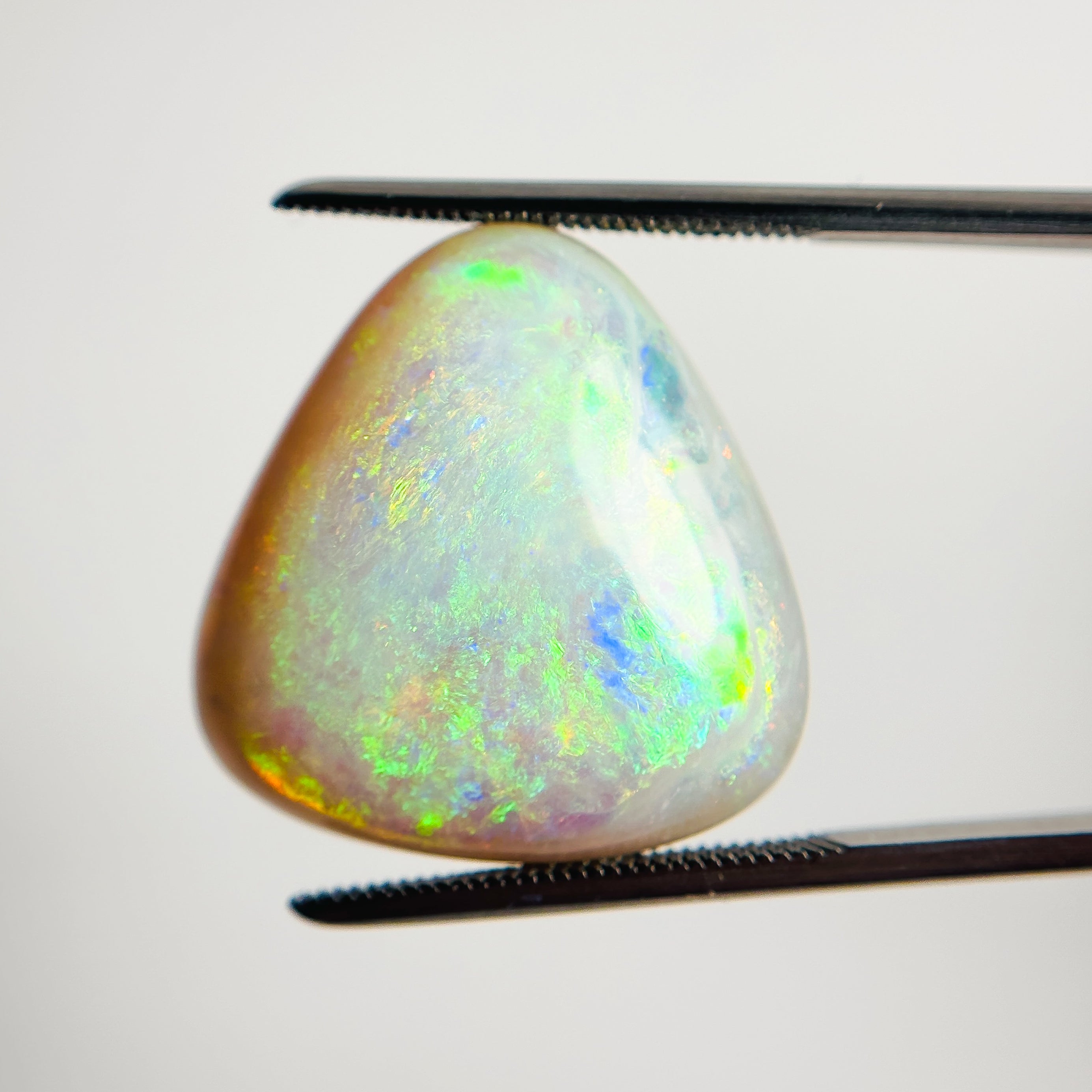 White Opal Green Multicolour 21x20x7 Cabochon Triangle 17.76 Carat