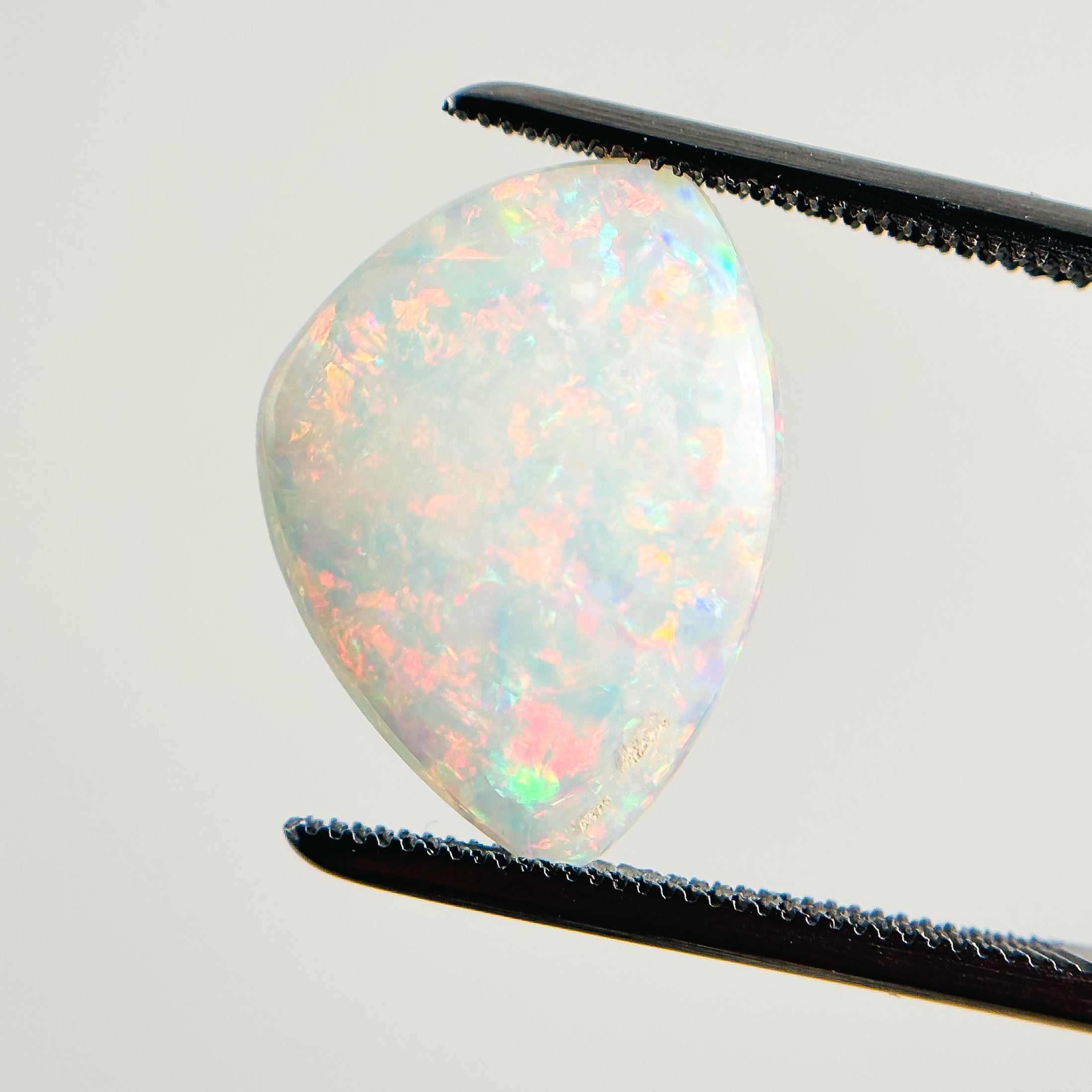 White Opal Multicolour 17x12x3 Cabochon Freeform 2.90 Carat