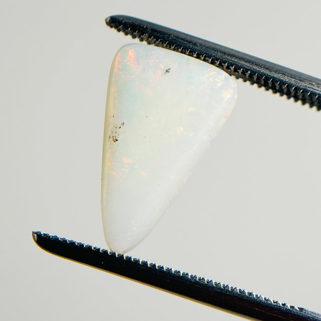 White Opal Multicolour 14X9X3.5 Cabochon Triangle 2.70 Carat