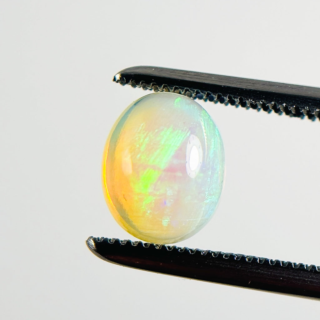 Crystal Opal Green 7x6x4 Cabochon Oval 1.05 Carat