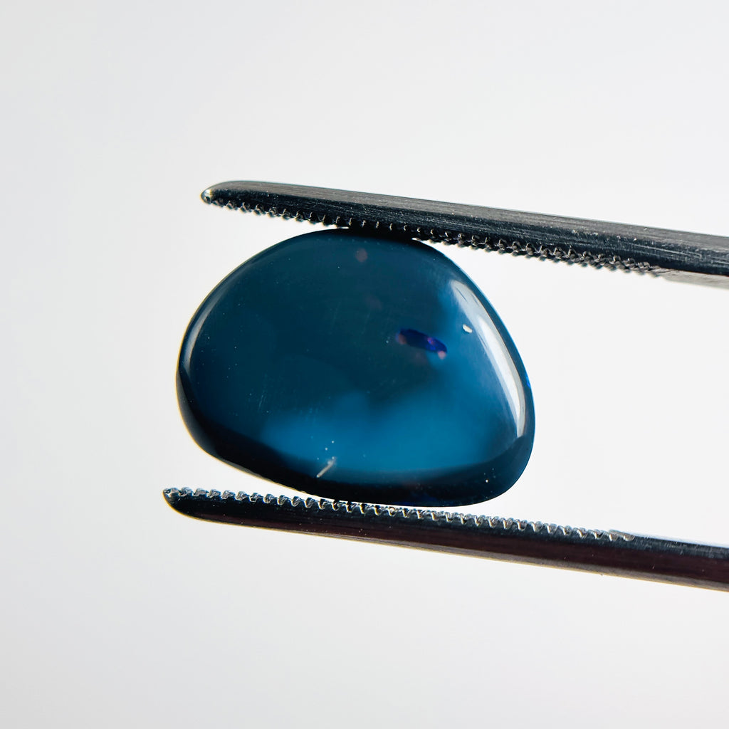 Black Opal Blue Green 14.6x10.8x4.2 Cabochon Freeform 4.25 Carat