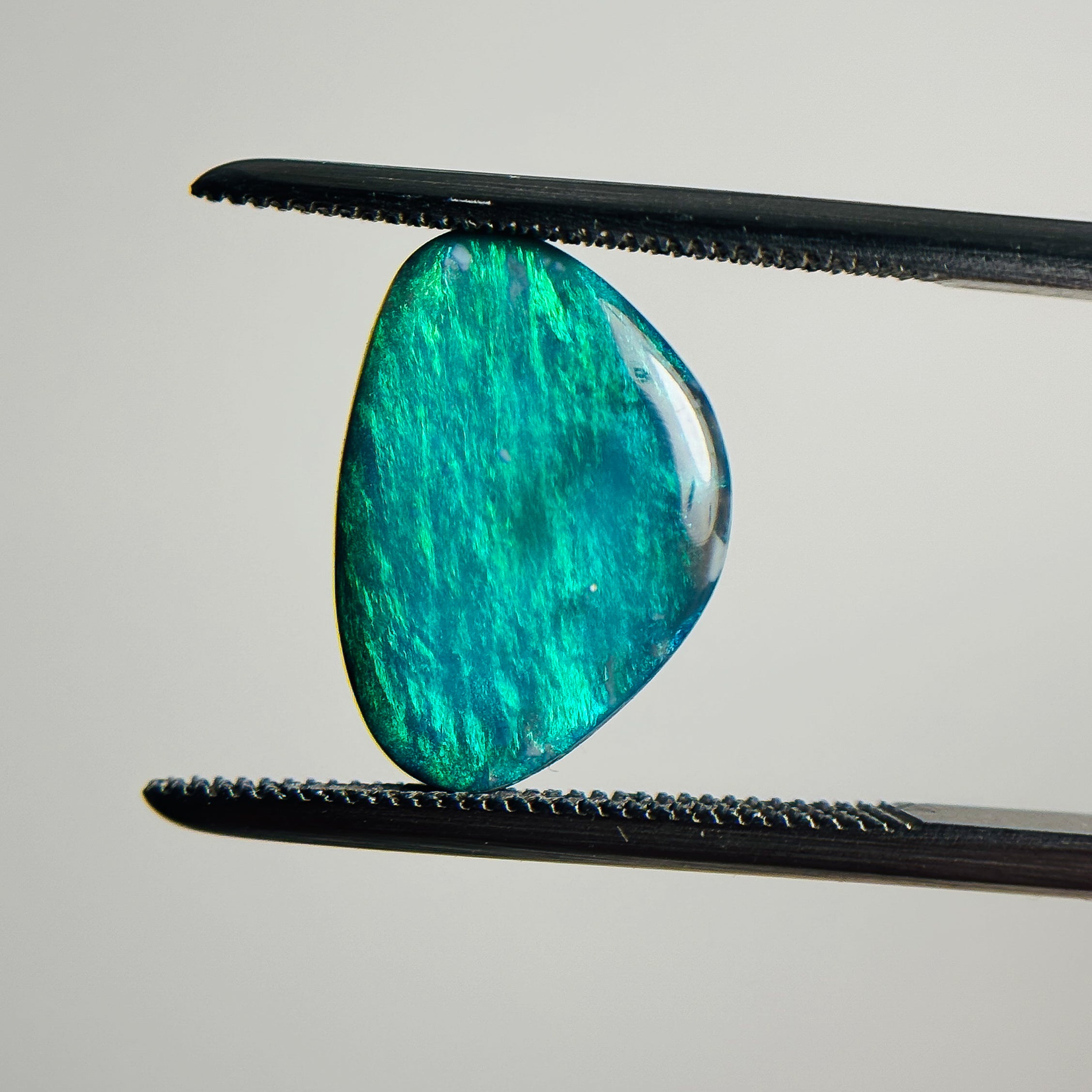 Black Opal Green 13.6X9.5X3.8 Cabochon Freeform 3 Carat