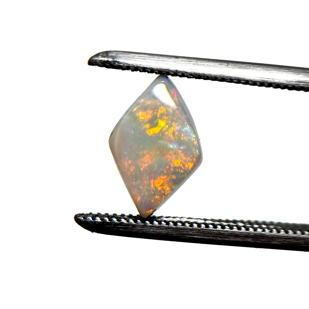 White Opal Red Multicolour 10x7x4 Cabochon Kite 1.55 Carat