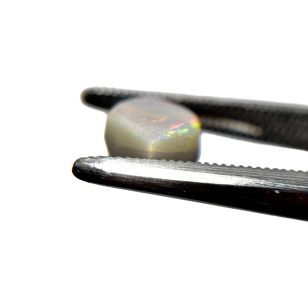 White Opal Red Multicolour 10x7x4 Cabochon Kite 1.55 Carat