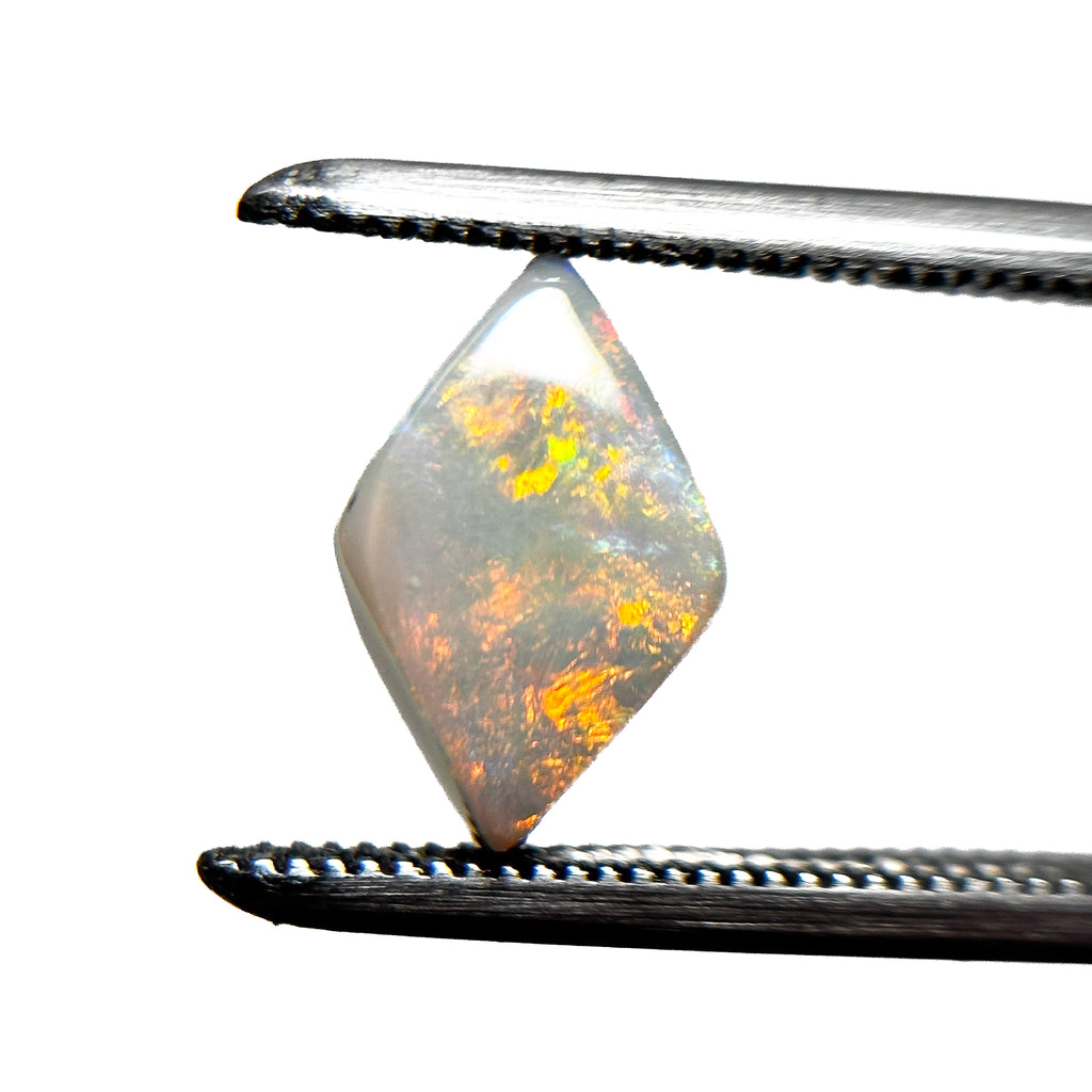 White Opal Red Multicolour 10x7x4 Cabochon Kite 1.55 Carat