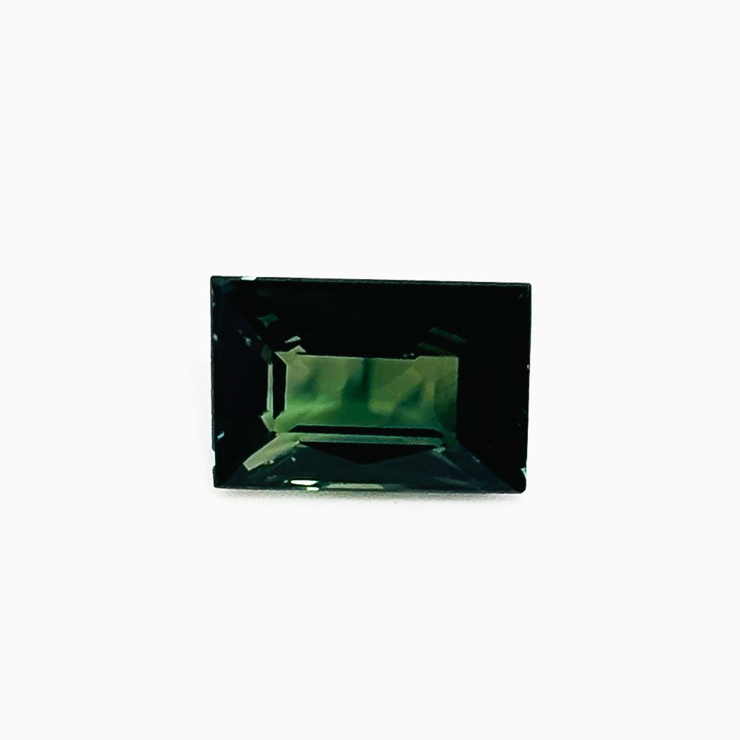 Green Sapphire 7x5x3 Facet Rectangle 1.10 Carat