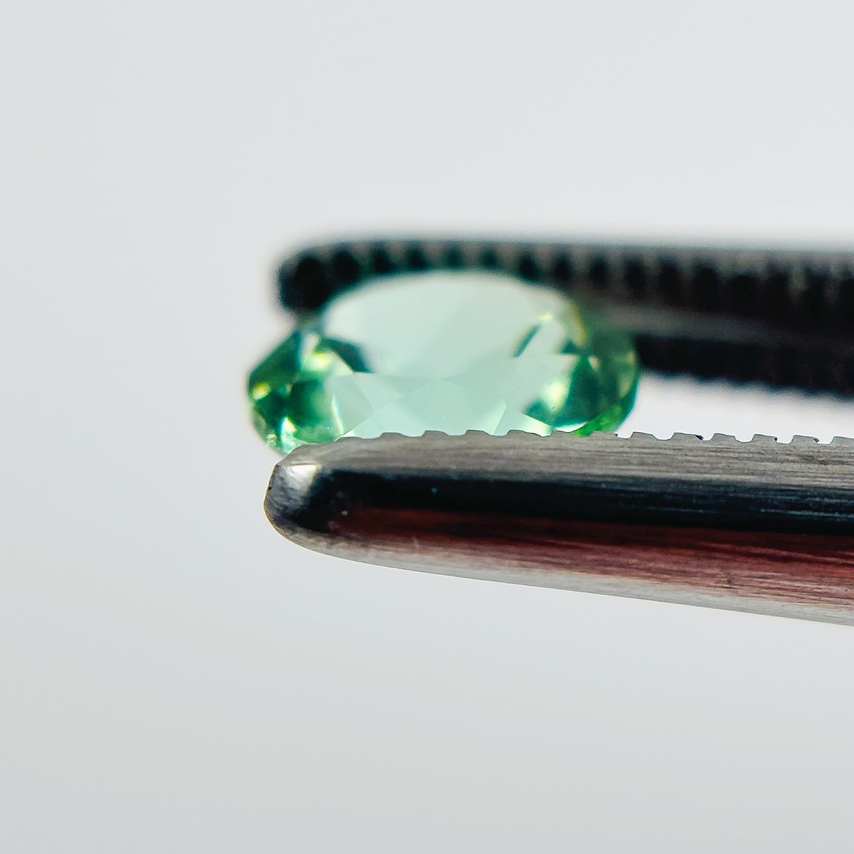 Green Tourmaline 5.7x5.7x4 Facet Round 0.75 Carat