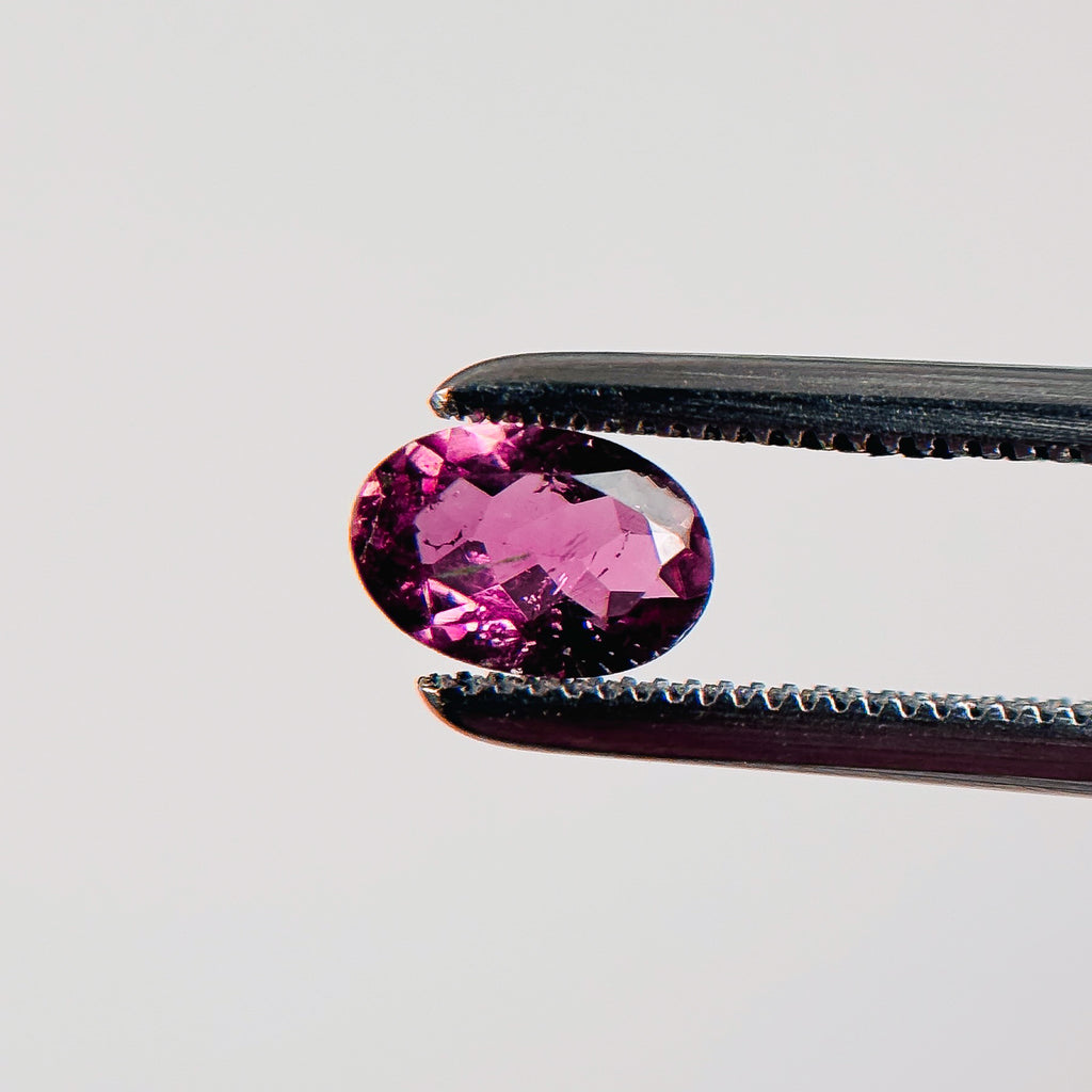 Pink Tourmaline 6.1x4.1x2.2 Facet Oval 0.40 Carat