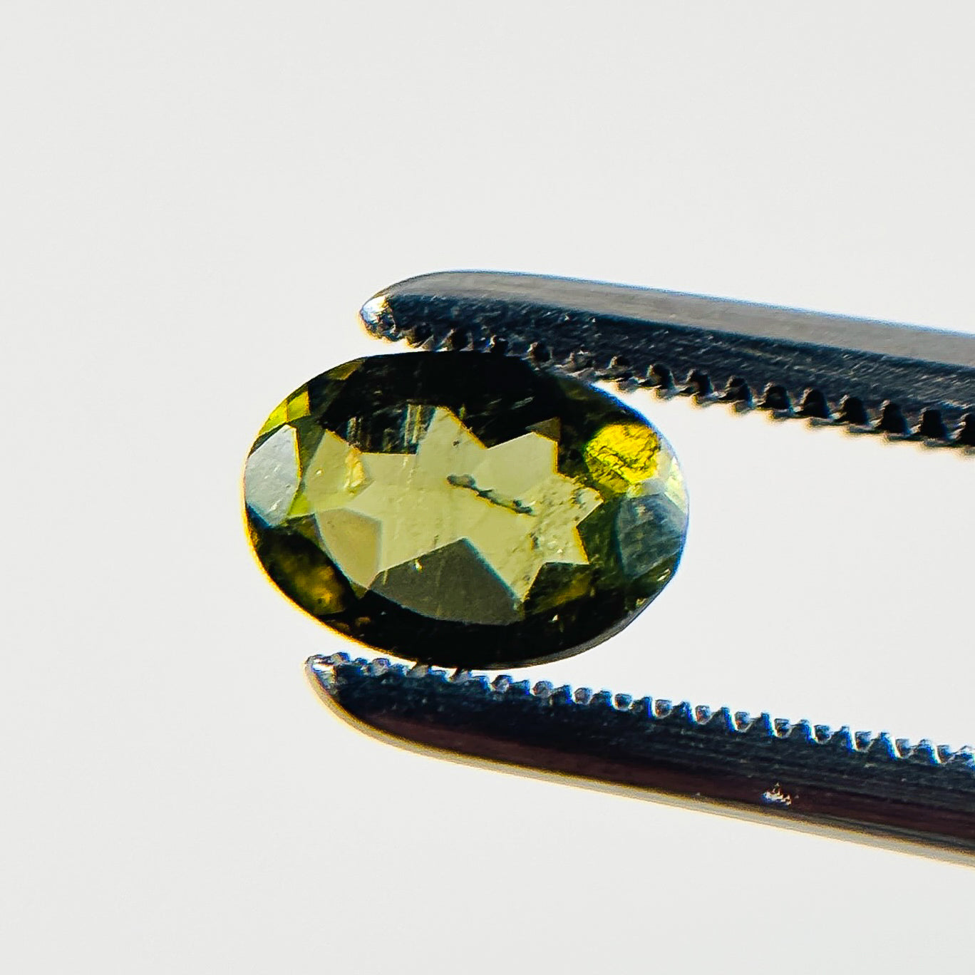 Green Tourmaline 6x4.3x2.5 Facet Oval 0.40 Carat