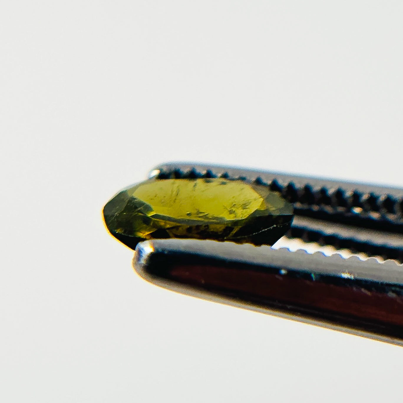Green Tourmaline 6x4.3x2.5 Facet Oval 0.40 Carat