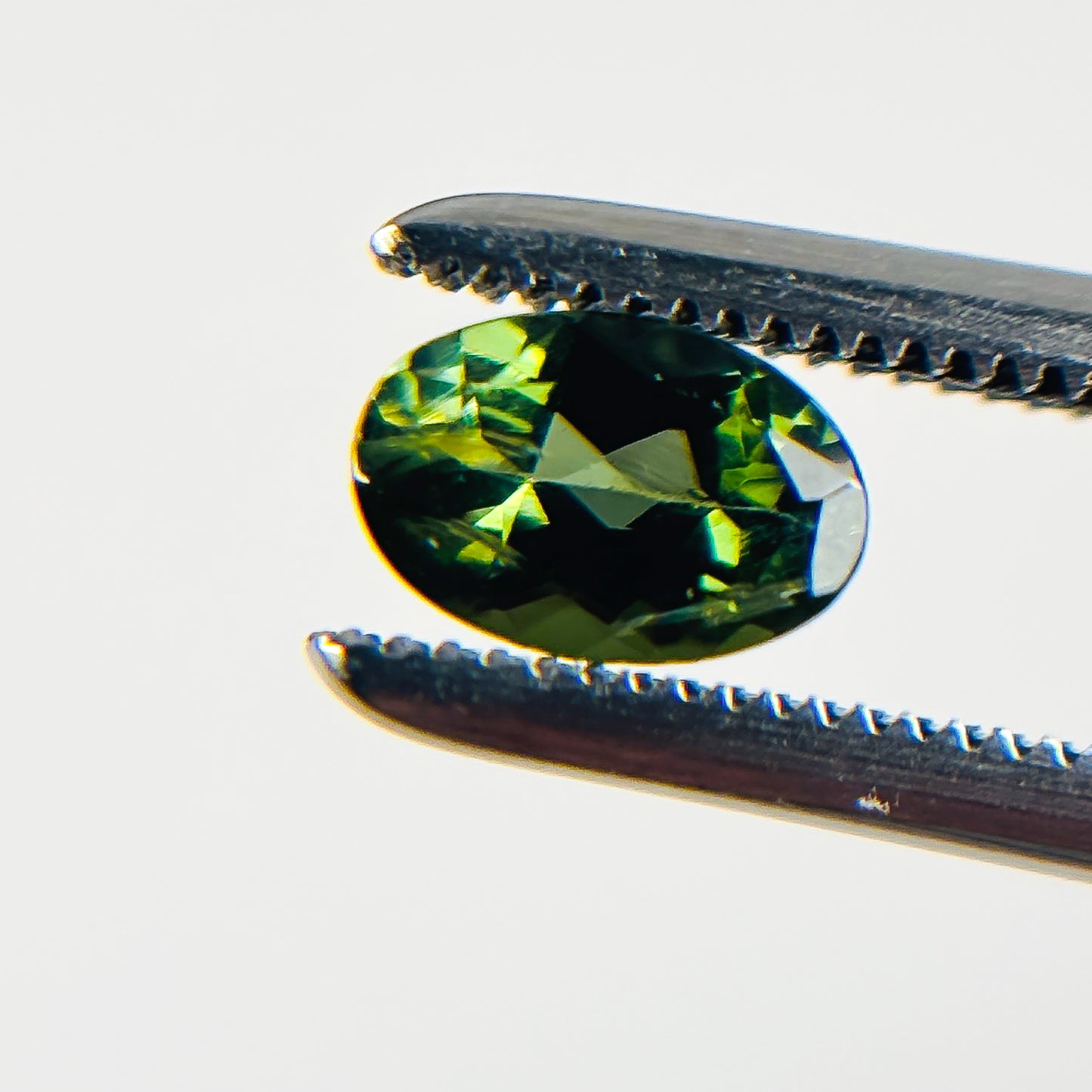 Green Tourmaline 6X4X2.9 Facet Oval 0.50 Carat