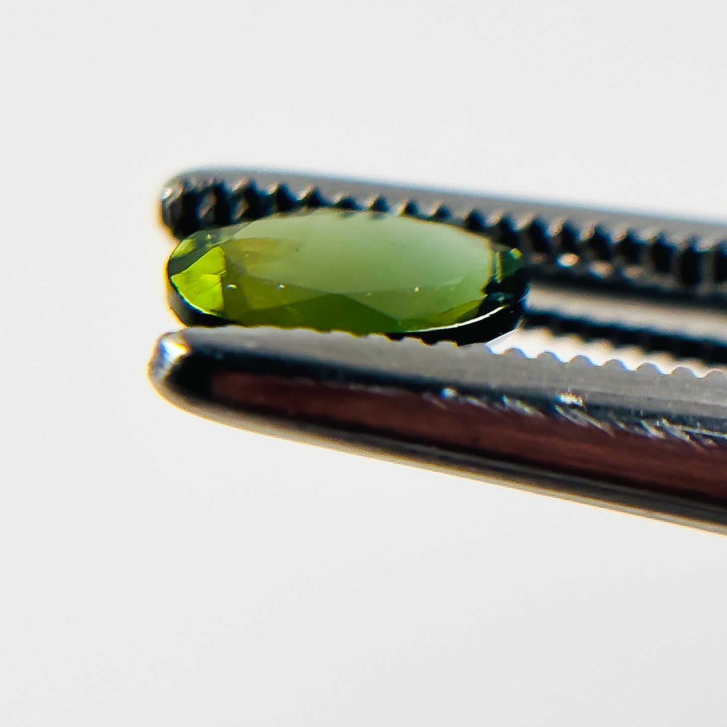 Green Tourmaline 6X4X2.9 Facet Oval 0.50 Carat