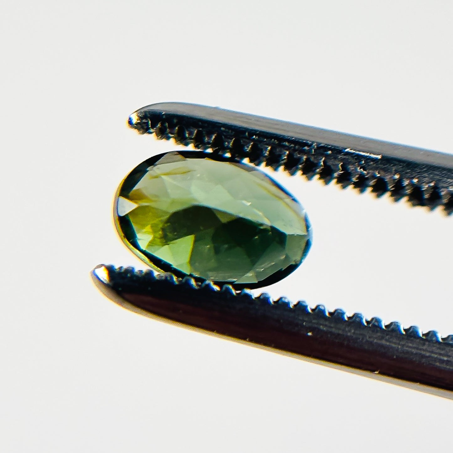 Green Tourmaline 6X4X2.9 Facet Oval 0.50 Carat