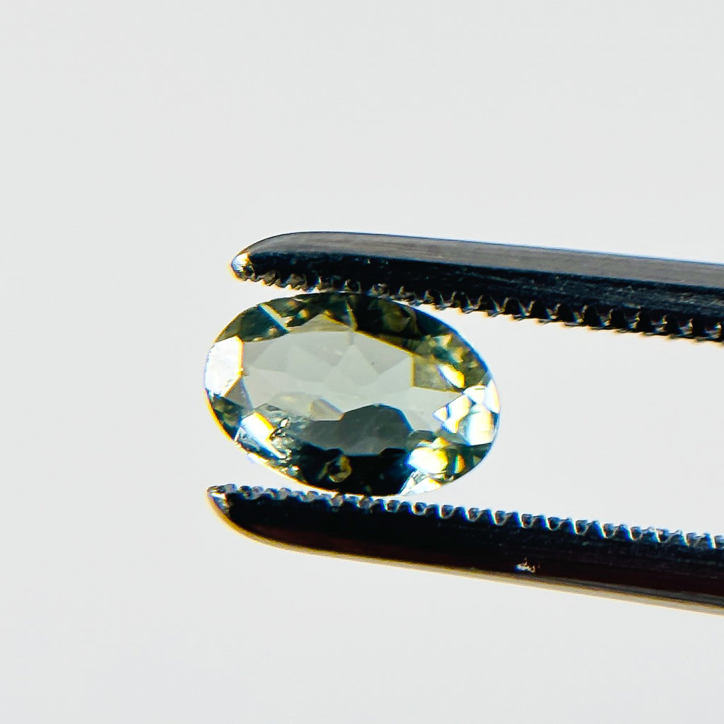 Green Tourmaline 6x4x2.1 Facet Oval 0.35 Carat