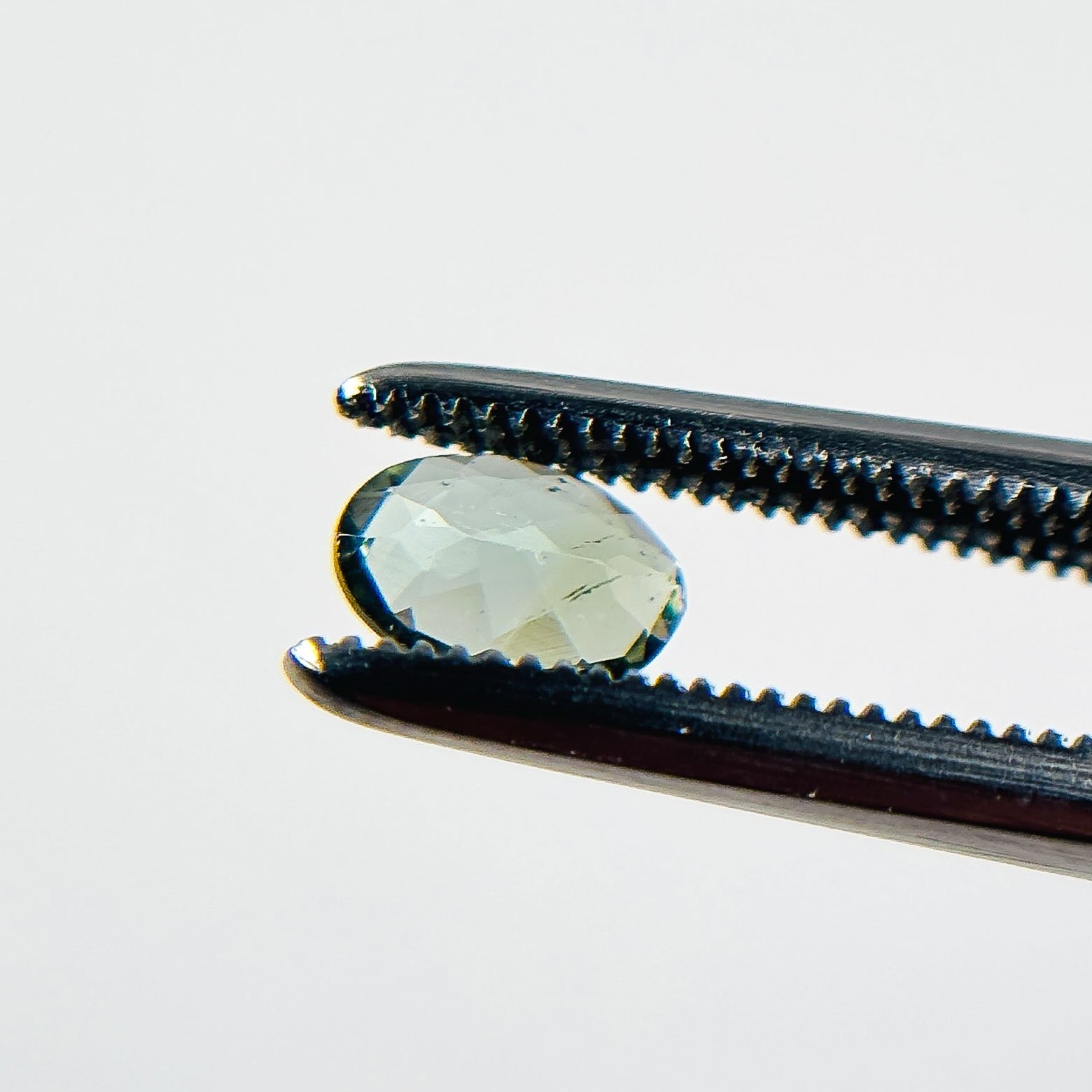 Light Blue Tourmaline 5.9x4x2 Facet Oval 0.40 Carat