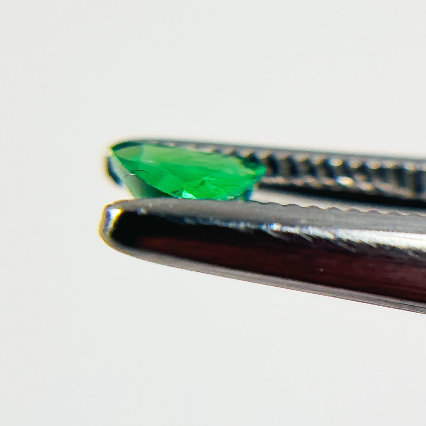 Tsavorite 4x4x2.8 Facet Trillion 0.30 Carat